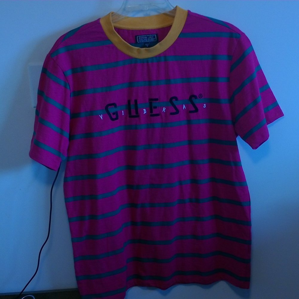NWOT Guess men's t-shirt  size xl